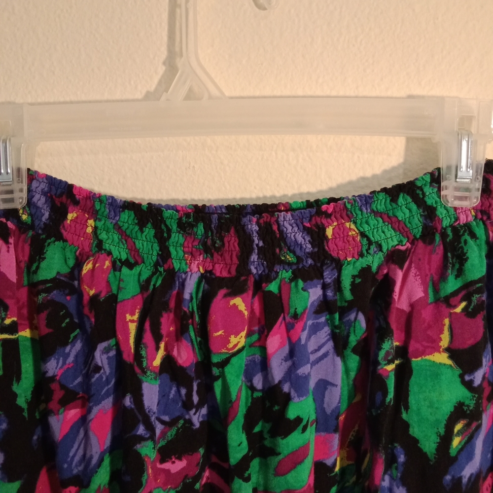 Massimo colorful floral pattern skirt with stretchy waist size small - Picture 4 of 6